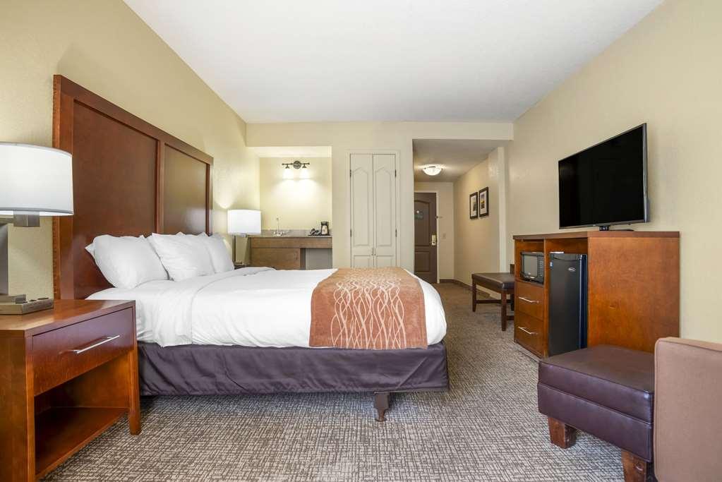 Comfort Inn & Suites Daphne Spanish Fort - Mobile East Room photo